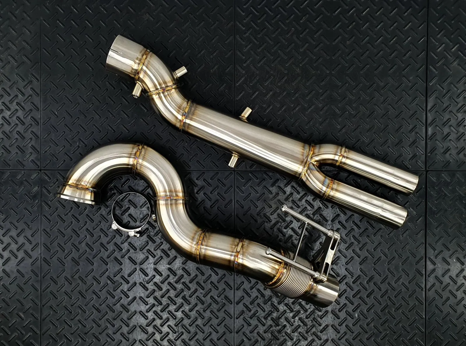 REDSTAR EXHAUST Fabrication Даунпайп без катализатора для Audi RS3 8V.2 / TT RS 8S OPF
