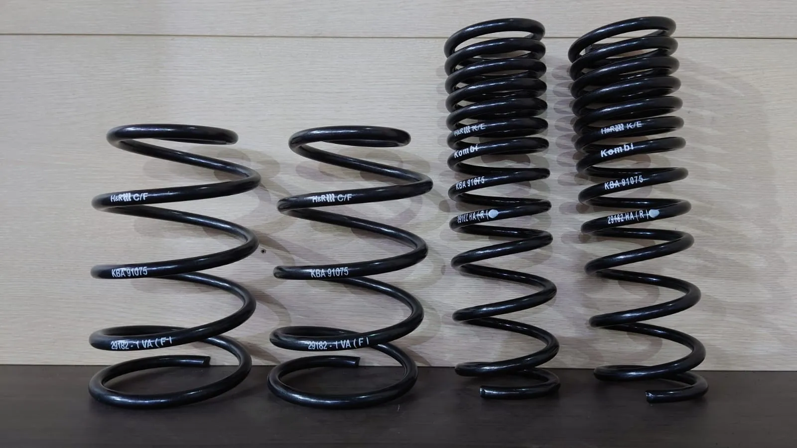 H&R 29182-3 Пружины с занижением Ford Focus 2 универсал