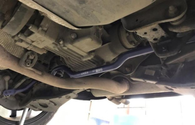 H&R Anti-Roll-Bars 33220-1 Стабилизаторы поперечной устойчивости для AUDI A3/S3 (8P), TT (8J), Q3/RSQ3 (8U), Skoda Octavia A5, Superb, Skoda Yeti, VW Passat B6/B7, VW Golf 6R, VW Tiguan