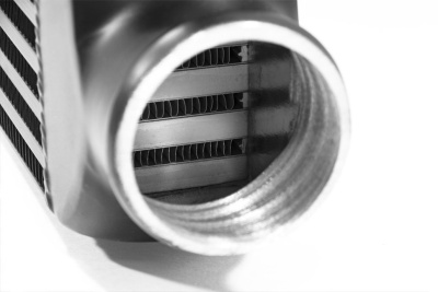BlackRock Lab UN-INT-0103 Интеркулер универсальный размер 600*300*76mm; выход 76mm; Bar Plate