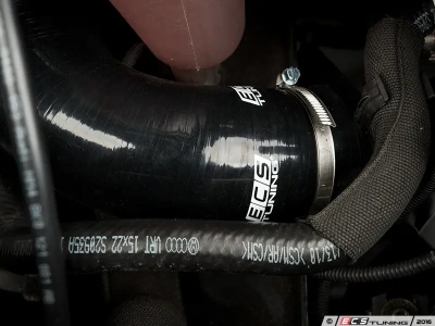 ECS Tuning ES#3076126 Силиконовый патрубок дроссельной заслонки для Audi A4 A5 Q5 B8