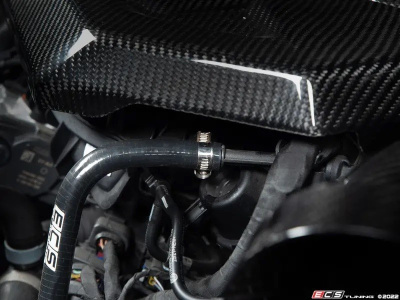 ECS Tuning ES#4460449 Комплект переноса шланга охлаждающей жидкости VAG 2.0T Evo4